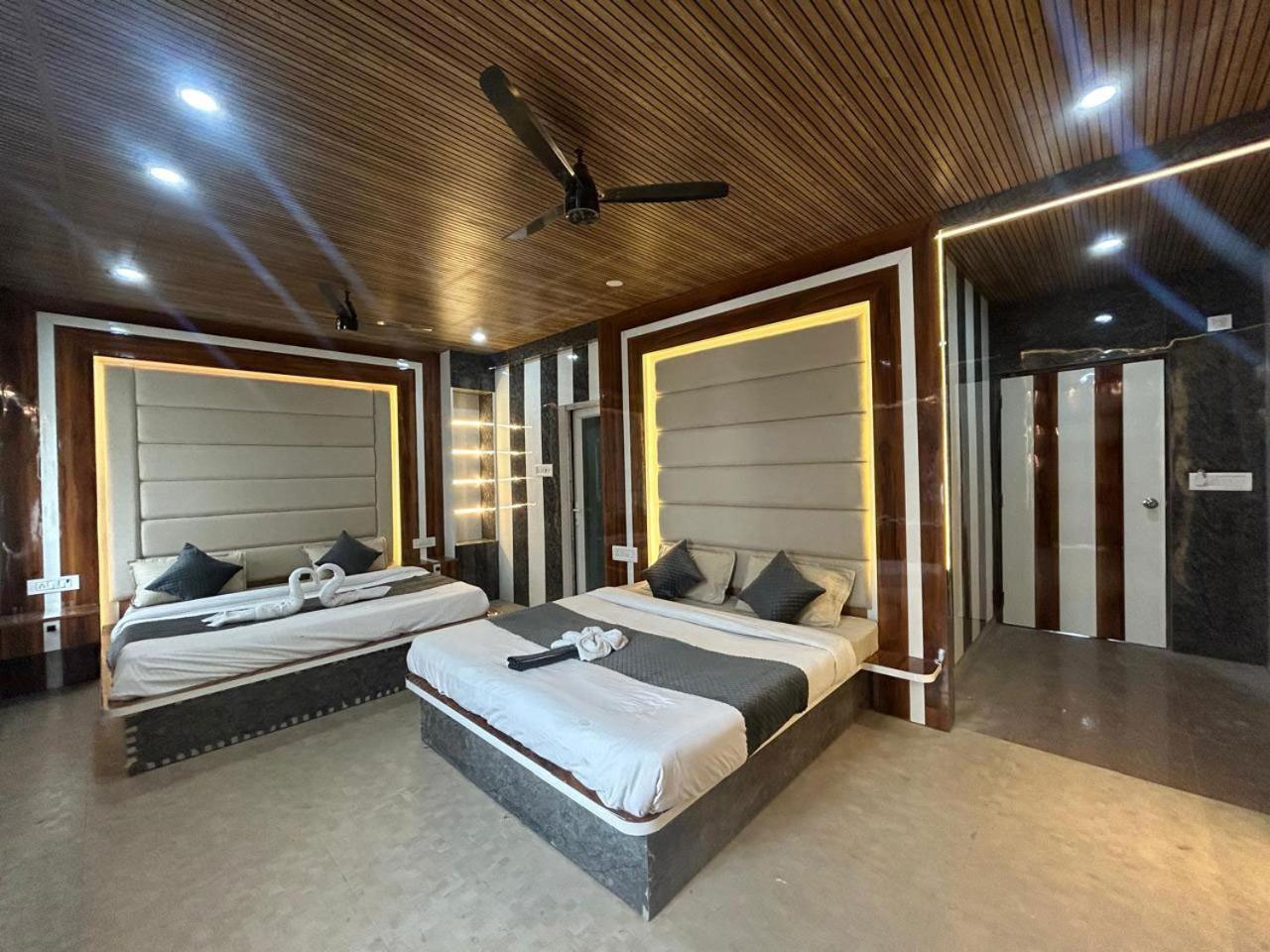 Hotel Dev Ganga Rishīkesh Exterior foto