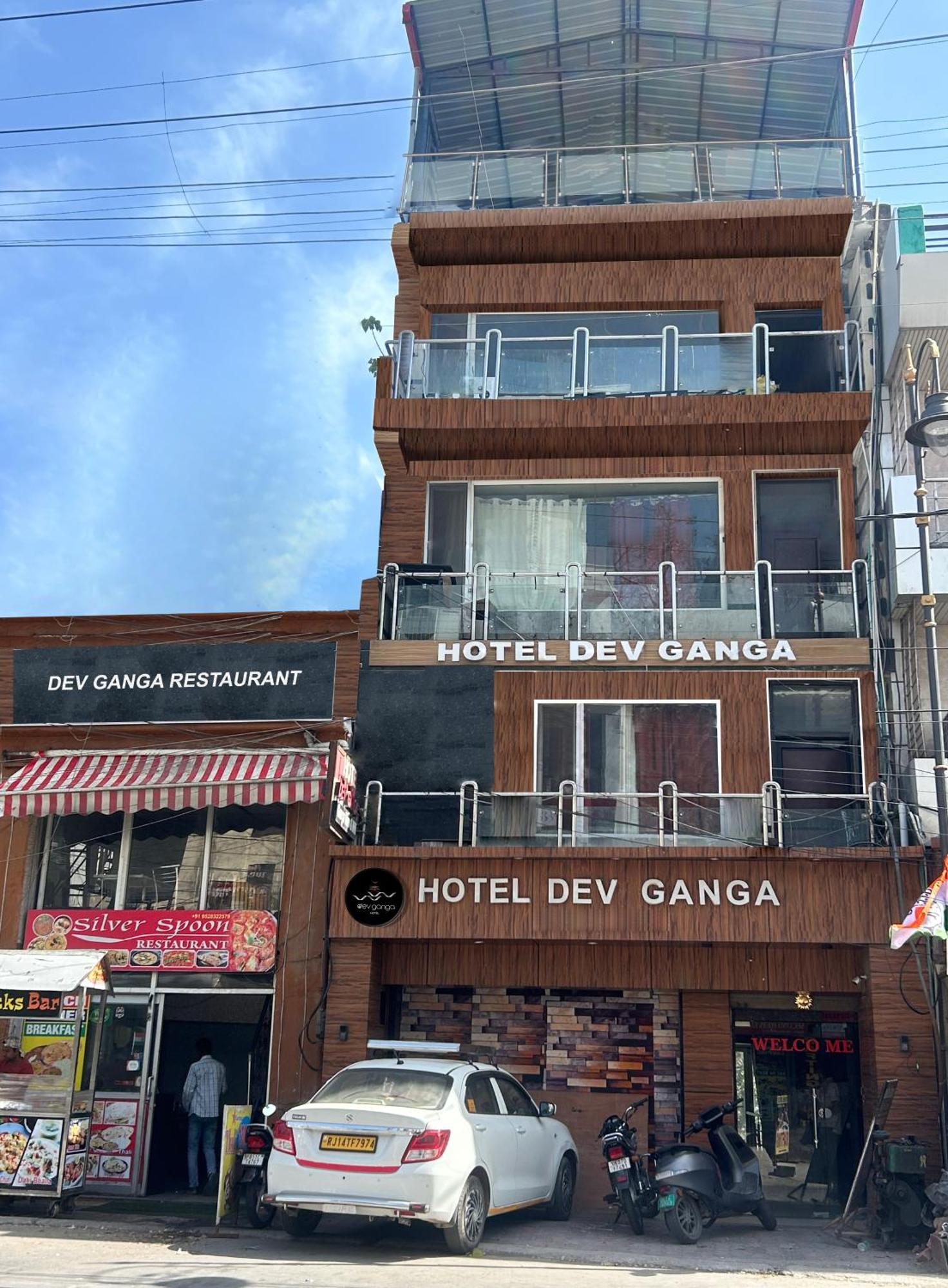 Hotel Dev Ganga Rishīkesh Exterior foto
